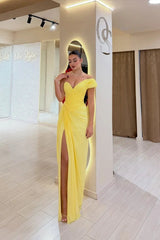 Charming Yellow V-Neck One Shoulder A-Line Prom Dress High Split With Pleats