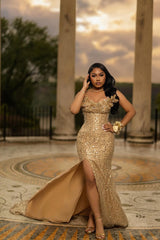 Romantic Gold Strapless Sleeveless Sequins Prom Dresses Mermaid Gem With High Split