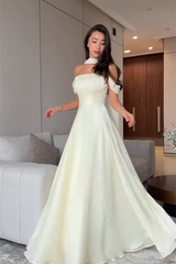 Graceful Off The Shoulder A-Line Prom Dresses Floor Length With Pleats