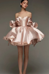 Elegant Sweetheart Straps Sleeveless Satin Homecoming Dresses Mini With Pleats