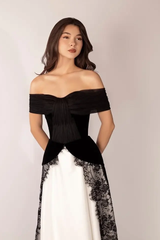 Timeless Black White Off The Shoulder Prom Dresses Floor Length With Pleats