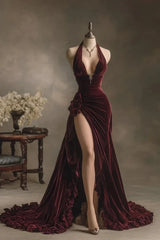 Charming V-Neck Sleeveless Velvet Prom Dresses Side Split With Pleats