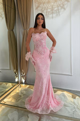 Timeless Dusty Pink Strapless Sleeveless Lace Mermaid Prom Dresses Column With Beading