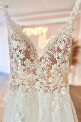 Charming Sweetheart Long V-Neck Sleeveless Lace Bridal Gowns On Sale-ballbellauk