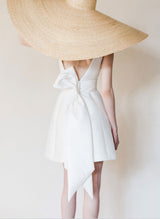 Chic A-line Scoop Neck Sleeveless Satin Wedding Dresses Back Hole-Ballbella