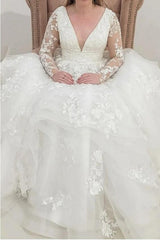 Classy Long Sleeves V-Neck Garden Lace A-Line Wedding Dresses-ballbellauk