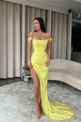 Elegant Off-the-Shoulder Daffodil Prom Dresses Mermaid Sequins Long Slit-ballbellauk