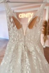 Modest Sweetheart Long V-Neck Sleeveless Lace Bridal Gowns On Sale-ballbellauk