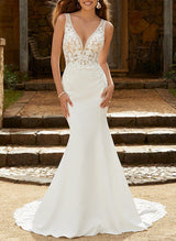 Satin Lace Mermaid Fitted V Neck Wedding Dresses Appliques Lace Sweep Train-Ballbella