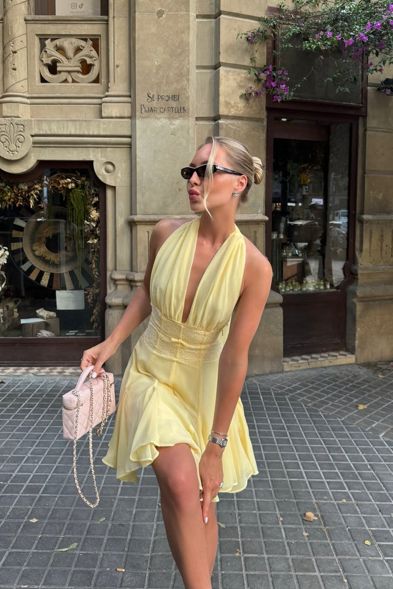 Glamorous Daffodil Halter V-Neck Chiffon Homecoming Dress Sleeveless Backless Mini A-Line With Ruffle