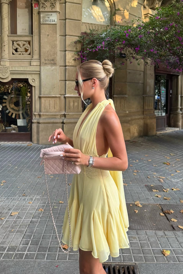 Glamorous Daffodil Halter V-Neck Chiffon Homecoming Dress Sleeveless Backless Mini A-Line With Ruffle