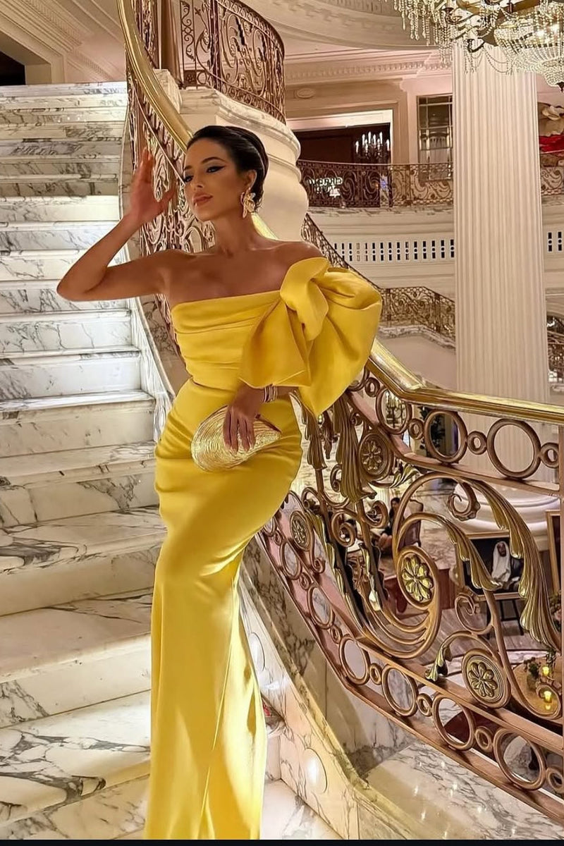 Pretty Yellow Strapless Mermaid Satin Prom Dress Sleeveless Long On Sale