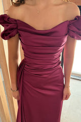 Gorgeous Sleeveless Off-The-Shoulder Satin Prom Dresses High Split With Pleats
