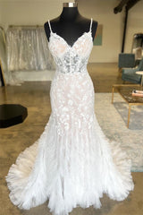 Luxury Sweetheart Sleeveless Mermaid Wedding Dresses Spaghetti-Straps Appliques Lace Open Back With Ruffles