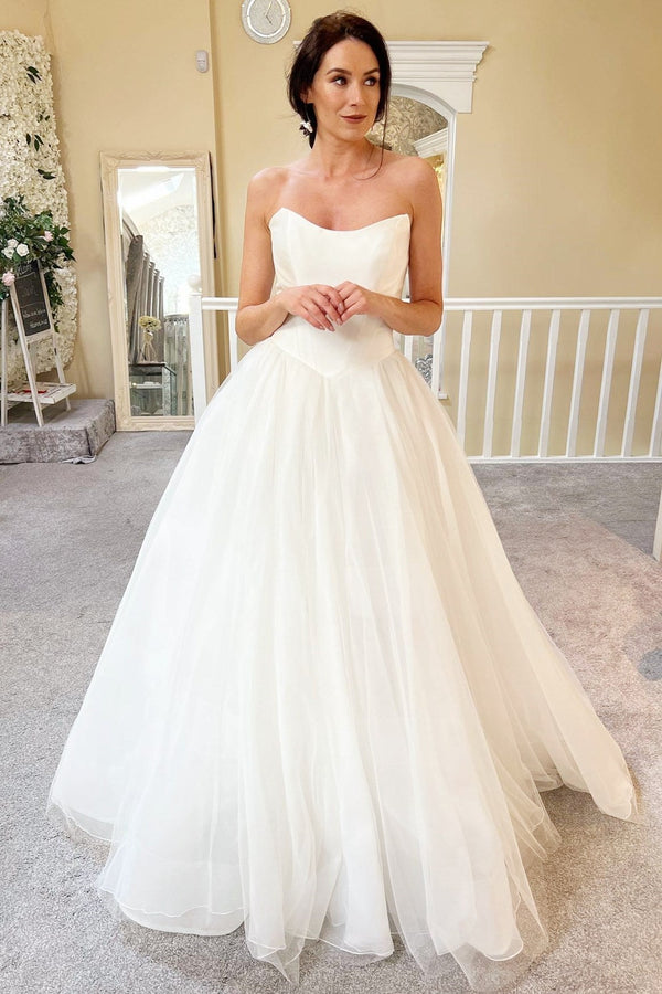 Glamorous Strapless Sweetheart Tulle Sleeveless Wedding Dresses A-Line Long With Pleats