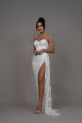 Pretty White Sweetheart Strapless Sleeveless Lace Prom Dresses Mermaid With High Split
