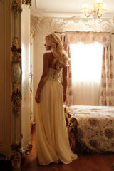Chic Daffodil Halter Sweetheart Sleeveless Chiffon Prom Dresses Floor Length With Lace-Up Back