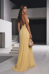 Chic Daffodil Halter V-Neck Sleeveless Mermaid Prom Dresses Backless High Split With Zipper