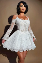 Chic Spaghetti-Straps Long Sleeves Lace Homecoming Dresses Mini With Pleats