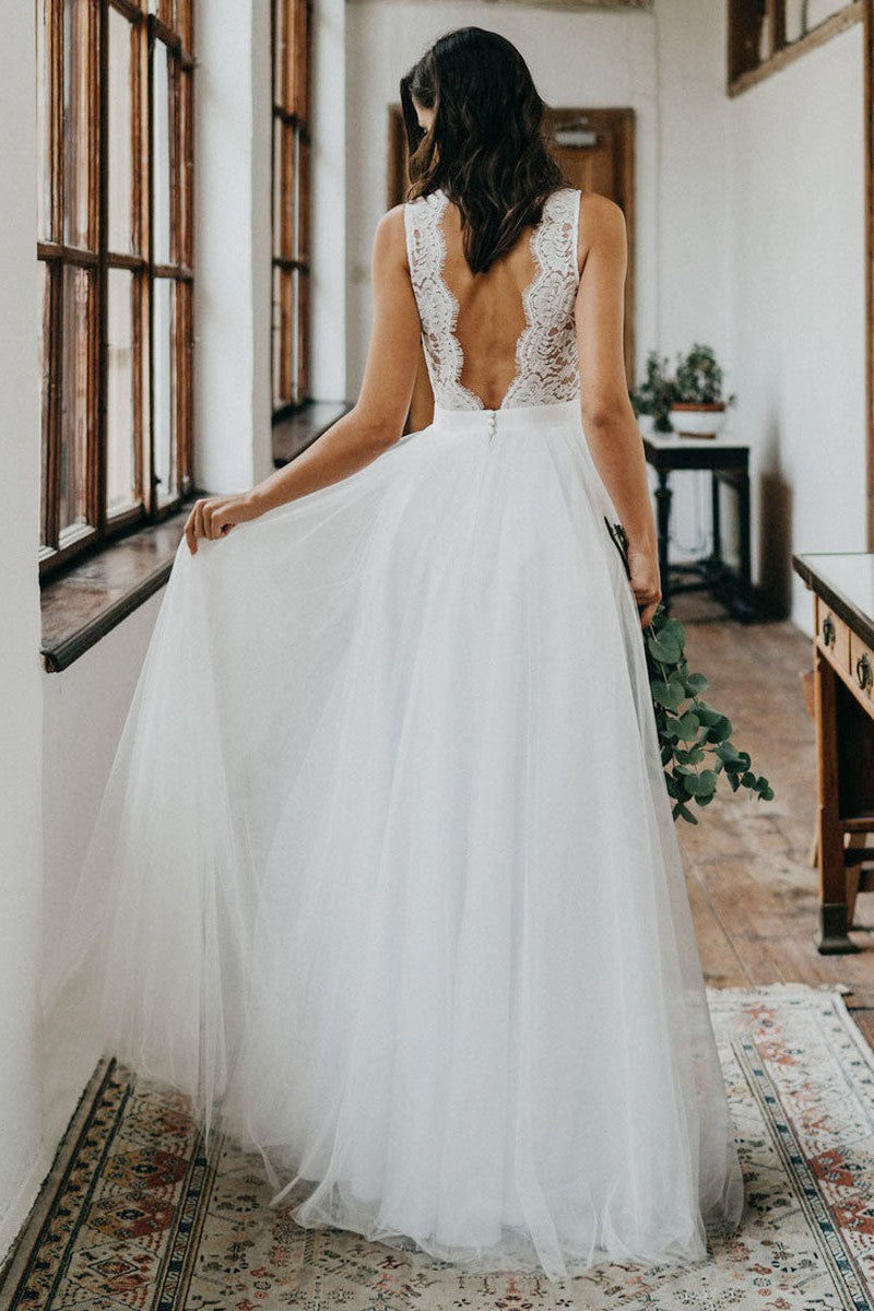 Casual Wedding Dress Tulle A-line Chic V-Neck Sleeveless Lace Long Bridal Gowns-Ballbella