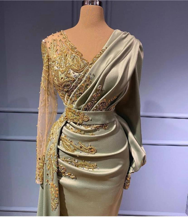 Chic V-Neck Mermaid Ball Dresses Long Prom Dress With Appliques Long Sleeves-ballbellauk