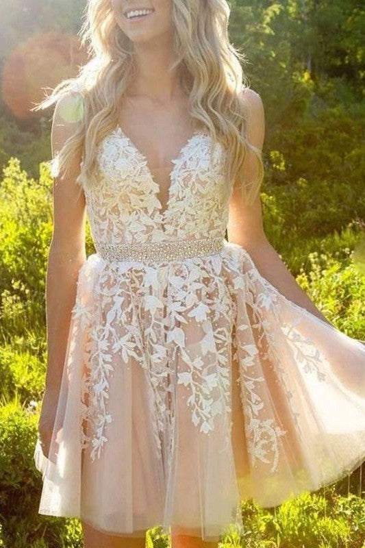 Elegant Tulle Ball Dress Appliques V-neck Sleeveless Homecoming Dress-ballbellauk