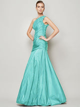 Fabulous Sleeveless One Shoulders Pleats Long Taffeta Bridesmaid Dresses-Ballbella