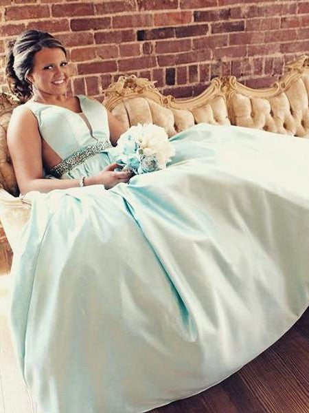 Gorgeous Straps Sleeveless Crystal Satin Plus Size Prom Dress-ballbellauk