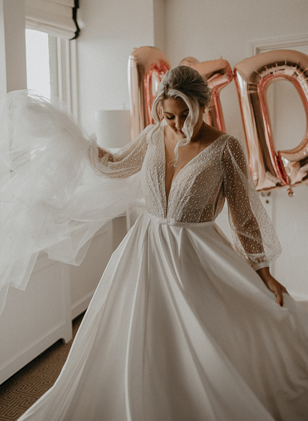 Illusion Neck Plus Size Chic A-line Lace Sweep Train Long Sleeves Wedding Dresses-Ballbella