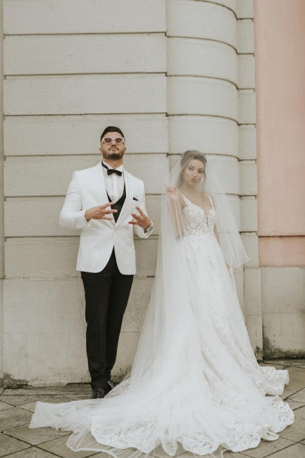 Ivory Sleeveless Straps A-Line Wedding Dresses with Chapel Train-ballbellauk