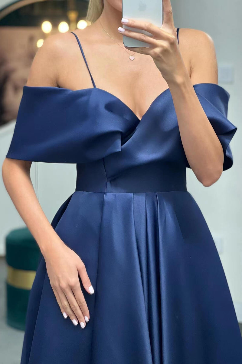 Luxurious A-Line Evening Dress with Spaghetti-Straps & Lace-Up Back-ballbellauk
